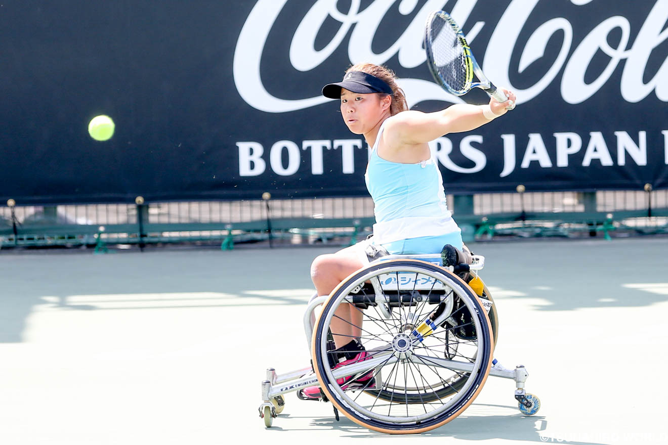 全試合ストレートで勝利をした上地。 | 女子シングルス上地が5連覇達成。
|飯塚国際車いすテニス大会 | Glitters 障害者スポーツ専門ニュースメディア