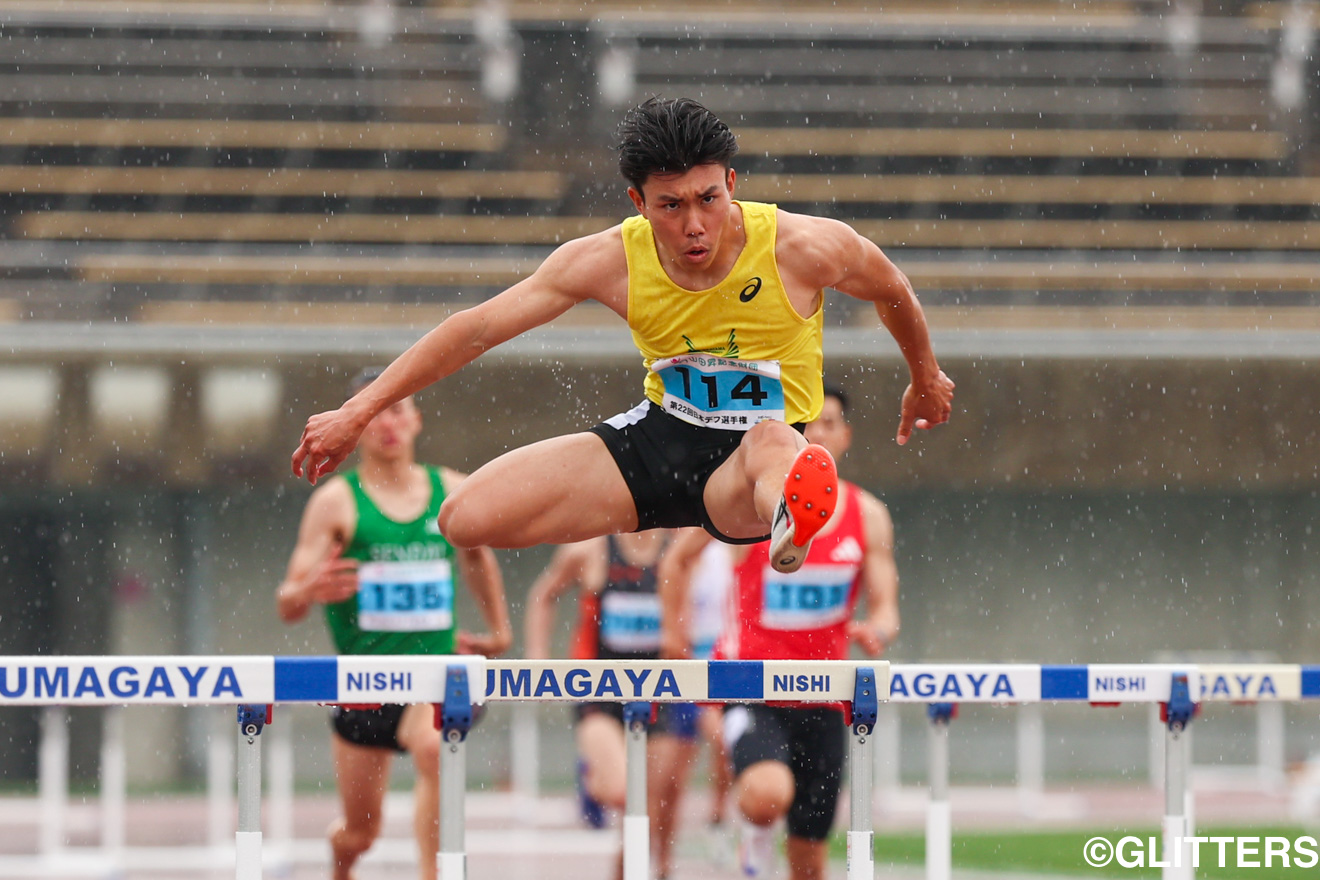 男子400mハードル、雨を切り裂きトップでゴールした石本龍一朗 | デフリンピック金メダリスト山田真樹が本命の200mで死闘を制し、3大会連続出場へ！｜第22回日本デフ陸上競技選手権大会【2日目】 | Glitters 障害者スポーツ専門ニュースメディア