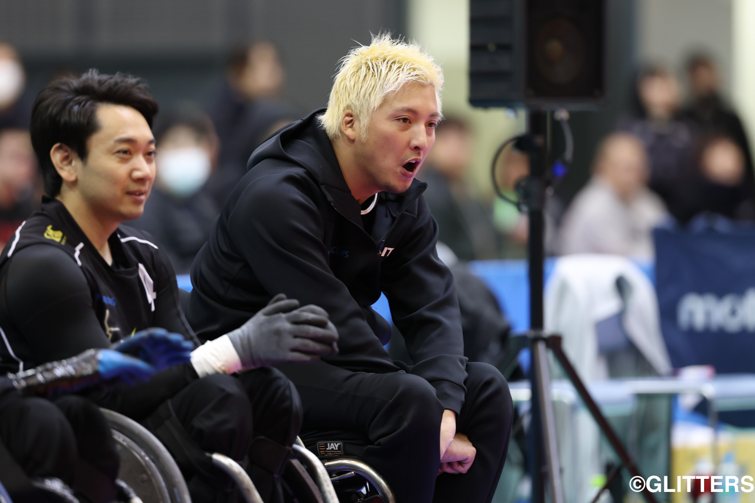 BLITZの中心メンバーとしてプレーをする小川仁士。本大会はアシスタントコーチとしてベンチから指示を出す | BLITZが日本選手権3連覇達成!全員ラグビーで通算11度目の優勝に輝く|第27回車いすラグビー日本選手権大会 | Glitters 障害者スポーツ専門ニュースメディア
