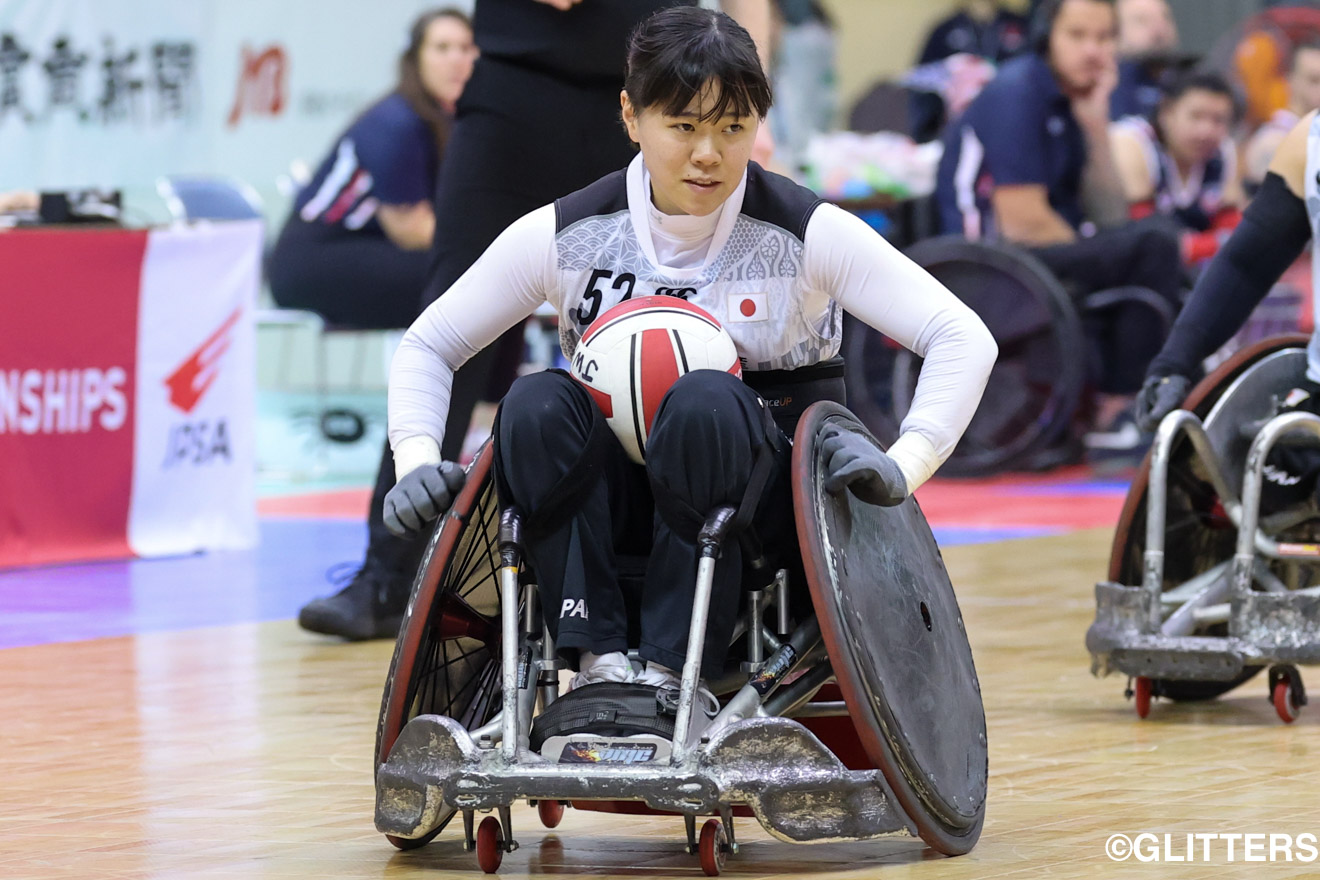 ラン、パス、キャッチと高いスキルを見せた西村柚菜。今大会中にも試合を重ねるごとに成長を遂げた | 車いすラグビー日本代表　世界ランク1位の実力を見せつけ全勝優勝｜2026ジャパンパラ車いすラグビー競技大会 | Glitters 障害者スポーツ専門ニュースメディア
